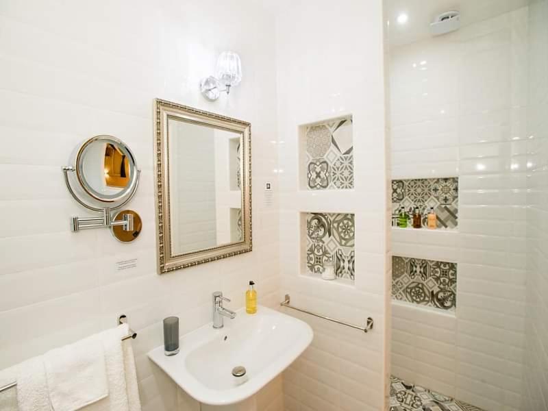 Готель Julesy'S Bnb Cospicua Екстер'єр фото