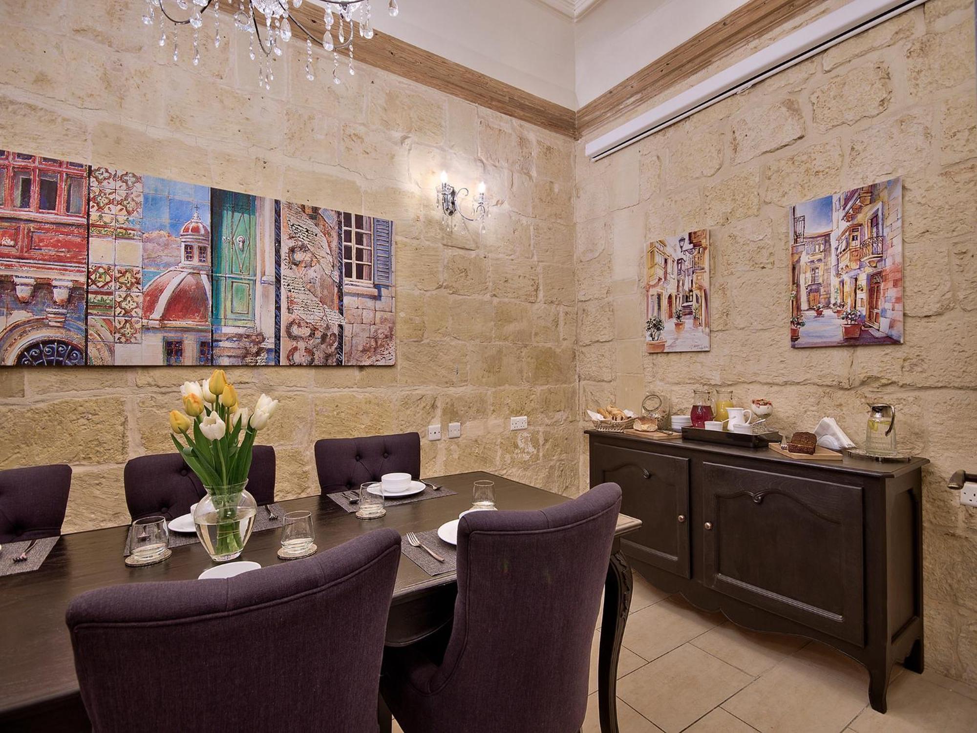 Готель Julesy'S Bnb Cospicua Екстер'єр фото