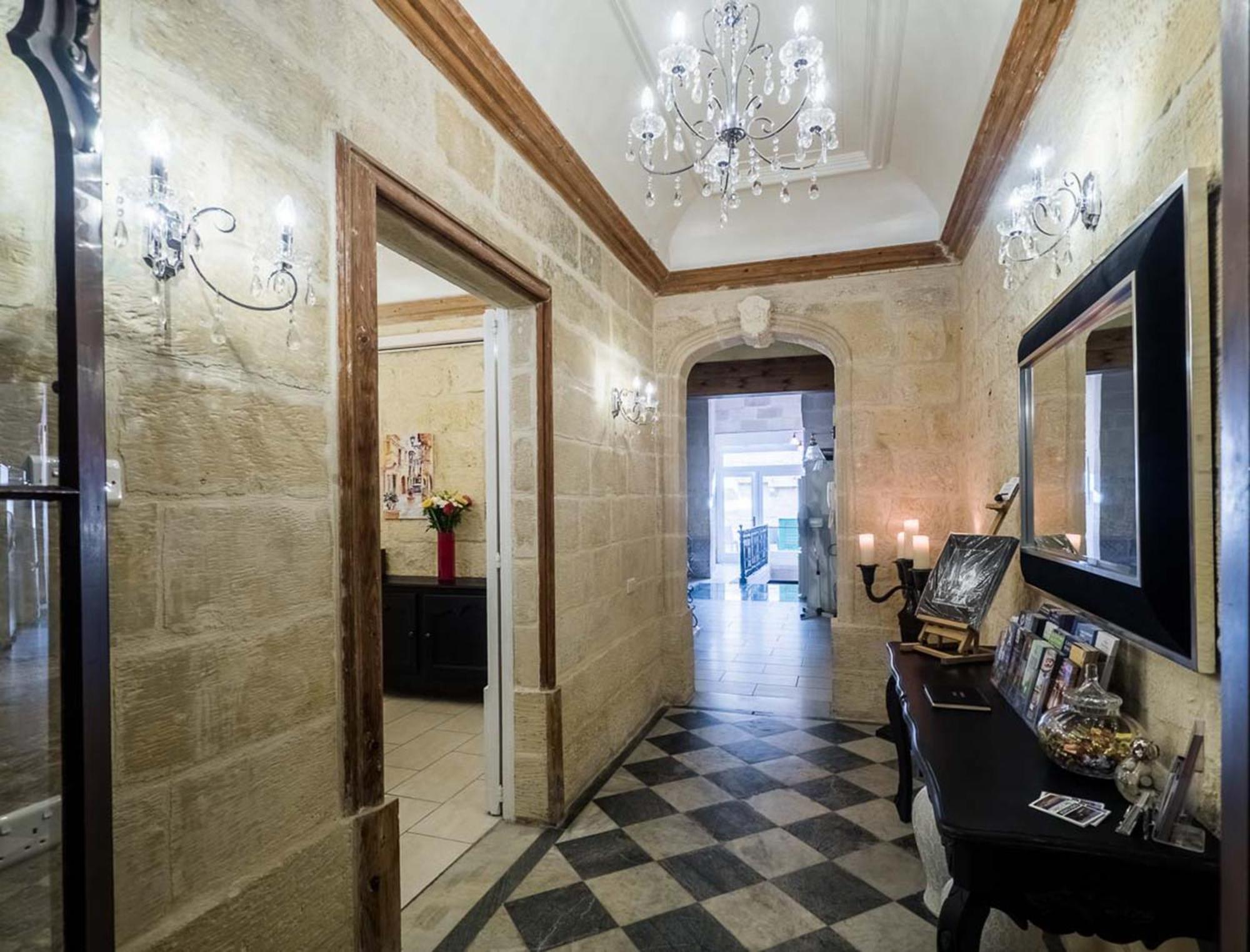 Готель Julesy'S Bnb Cospicua Екстер'єр фото
